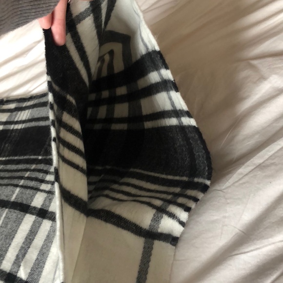 Women's Plus Plaid Poncho - Black One Size - Picture 3 of 5